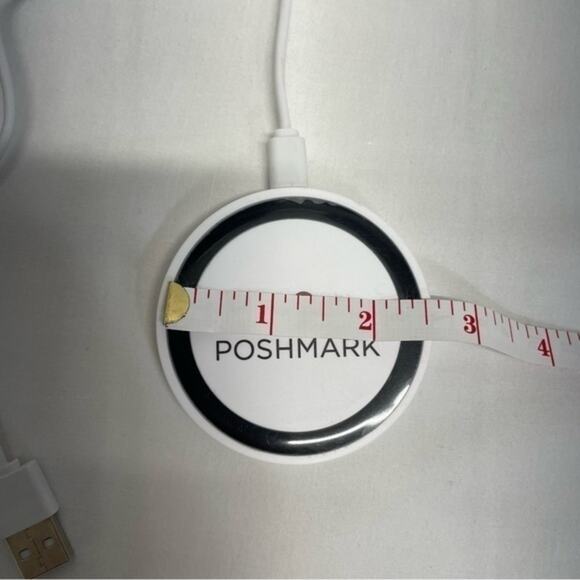 Poshmark Wireless Phone Charging Pad Logo Posh Swag - Picture 3 of 6